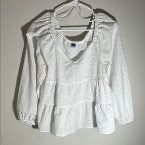 Old Navy Tiered Seersucker Long-Sleeve Swing Top